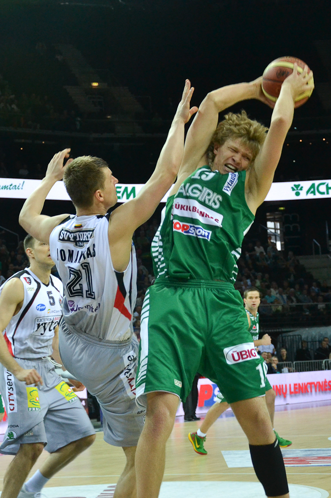 http://www.sportosavaite.lt/images/stories/Krepsinis/rungtynes/zalg_rytas_20120506/DSC_1872.jpg