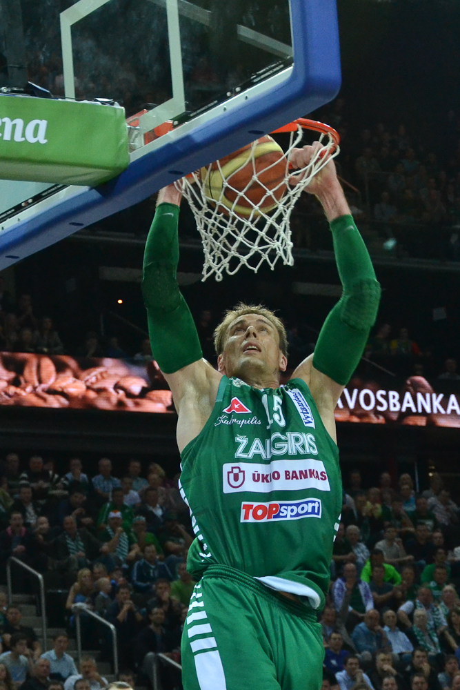 http://www.sportosavaite.lt/images/stories/Krepsinis/rungtynes/zalg_rytas_20120506/DSC_1872.jpg