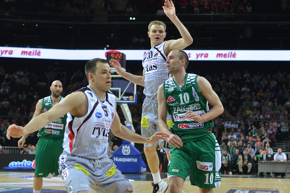 http://www.sportosavaite.lt/images/stories/Krepsinis/rungtynes/zalg_rytas_20120506/DSC_1872.jpg